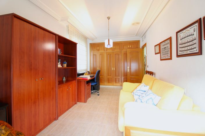 Image No.37-Commercial de 5 chambres à vendre à Jacarilla