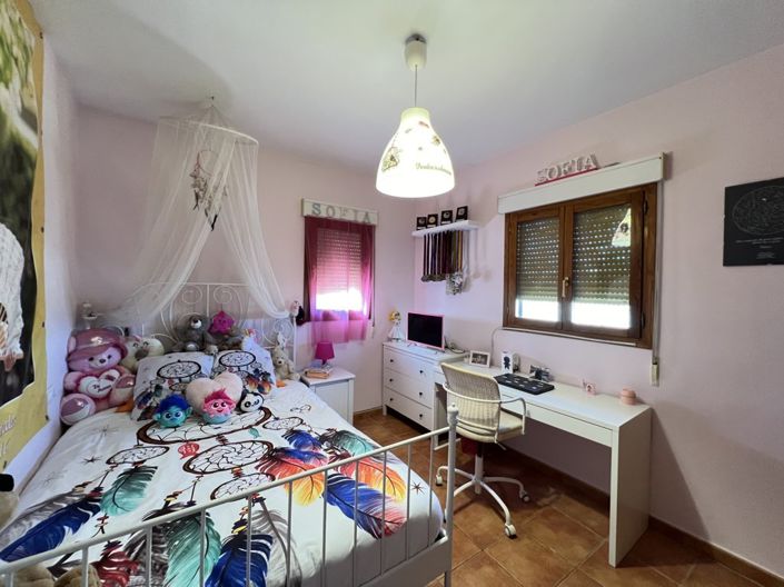 Image No.12-3 Bed Country House for sale