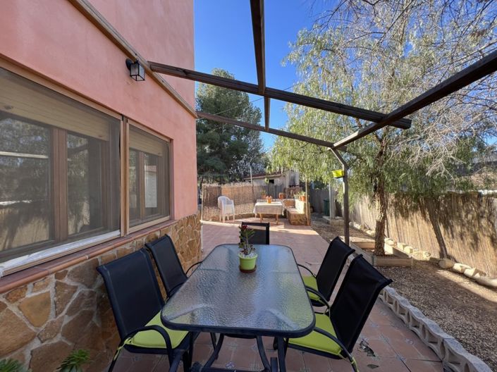 Image No.19-3 Bed Country House for sale