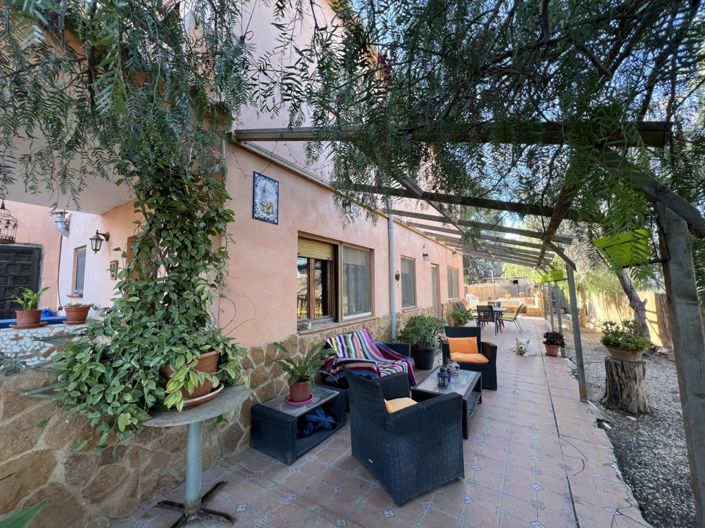 Image No.2-3 Bed Country House for sale