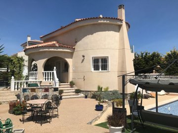 Villa de 3 chambres à vendre à Ciudad Quesada