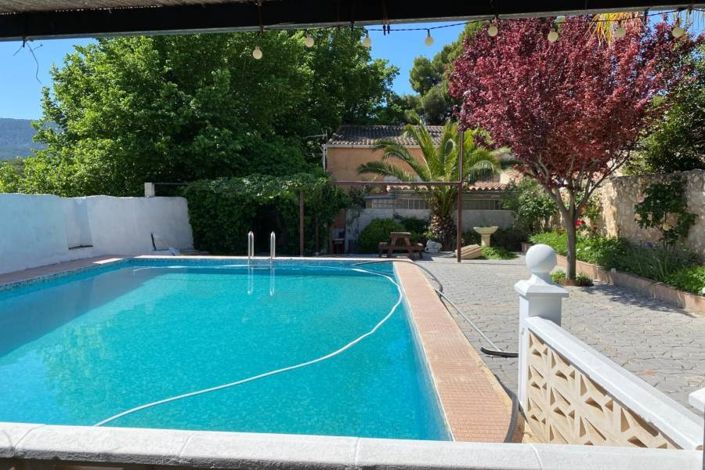 Image No.20-6 Bed Country House for sale