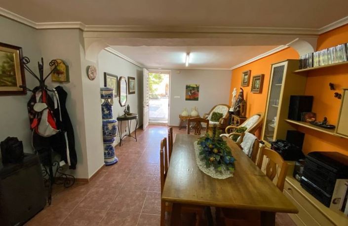 Image No.5-6 Bed Country House for sale