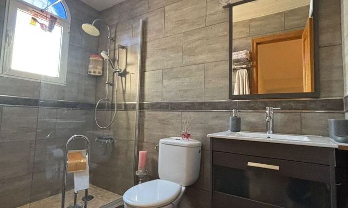 Image No.38-3 Bed Duplex for sale