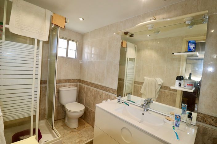 Image No.19-4 Bed Villa for sale