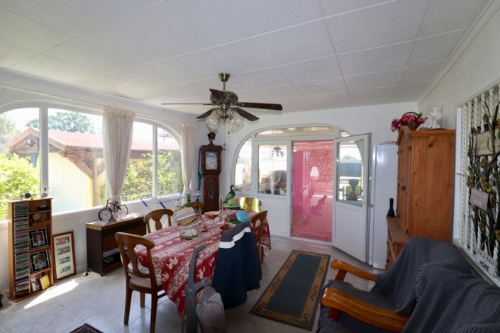 Image No.2-4 Bed Villa for sale