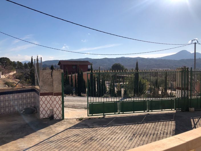 Image No.11-3 Bed Country House for sale