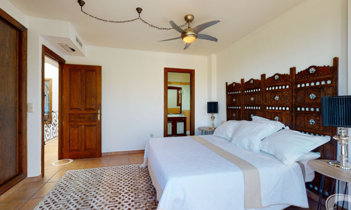 Image No.28-6 Bed Country House for sale