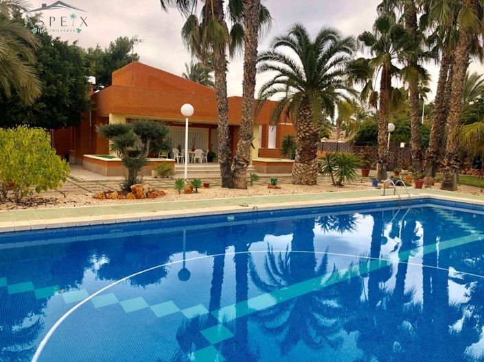 Image No.1-4 Bed Country House for sale