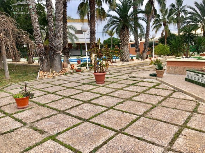 Image No.5-4 Bed Country House for sale