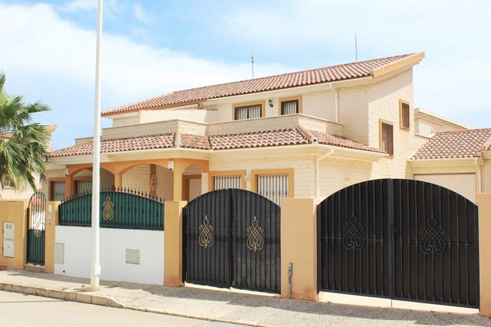 Image No.1-Villa de 3 chambres à vendre à Los Dolses