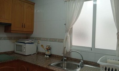 76990780-img-20250415-wa0026