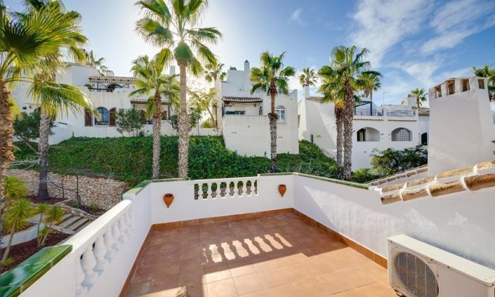 Image No.1-3 Bed House for sale