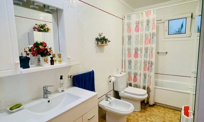 Image No.14-3 Bed Apartment for sale