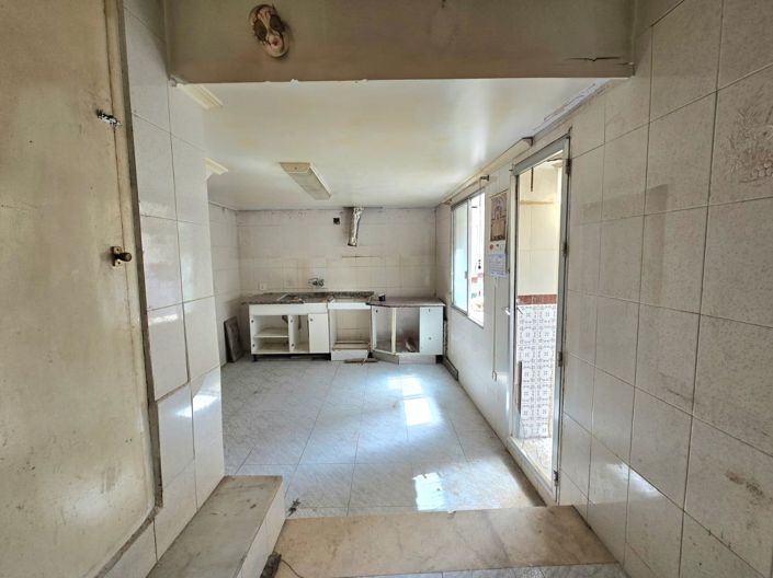 Image No.2-4 Bed Townhouse for sale