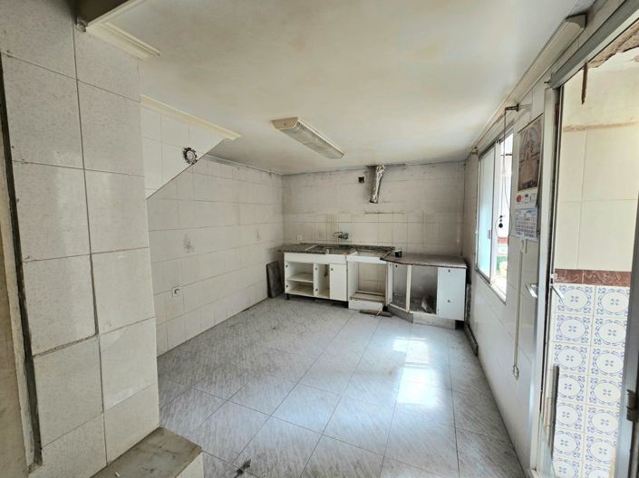 Image No.3-4 Bed Townhouse for sale