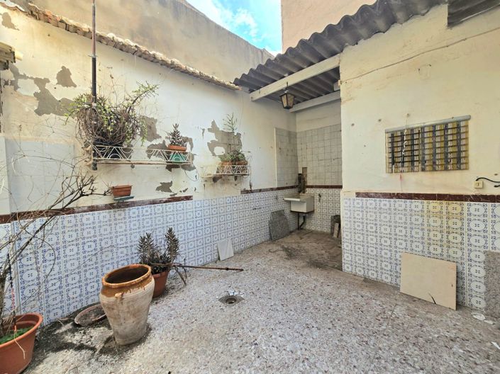 Image No.4-4 Bed Townhouse for sale