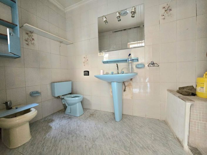 Image No.6-4 Bed Townhouse for sale