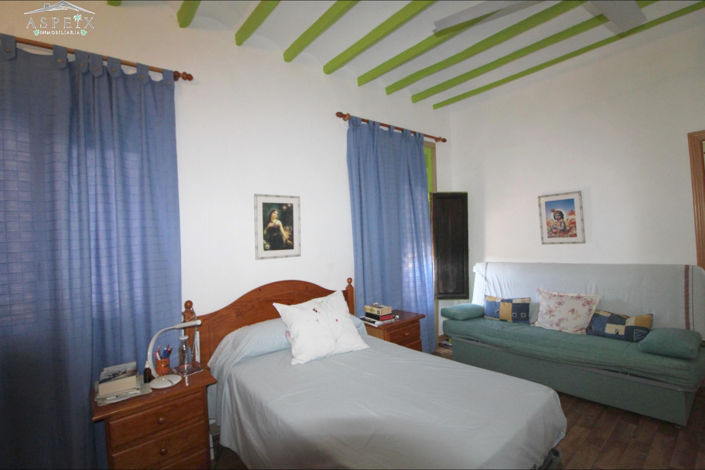 Image No.11-5 Bed Country House for sale