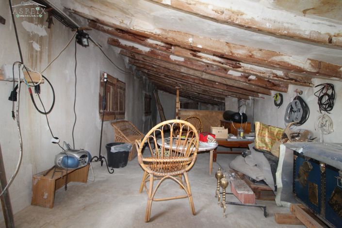 Image No.13-5 Bed Country House for sale