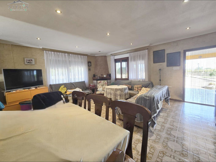 Image No.3-4 Bed Country House for sale