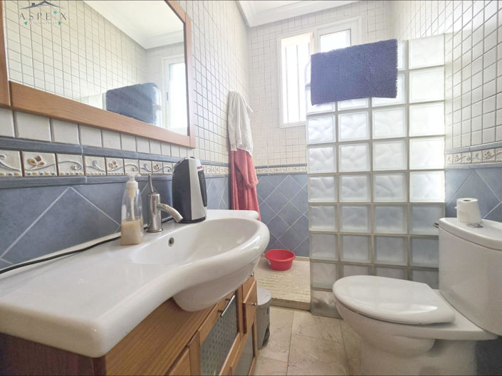 Image No.9-4 Bed Country House for sale