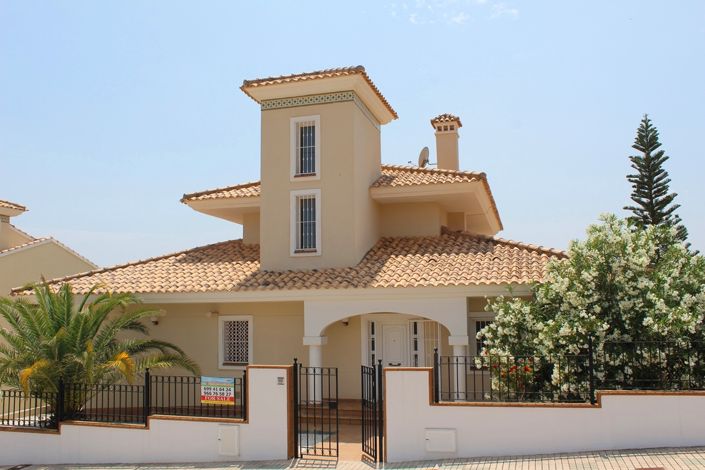 Image No.1-4 Bed Villa for sale