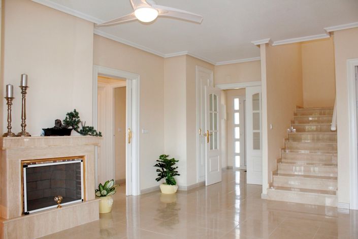 Image No.7-4 Bed Villa for sale