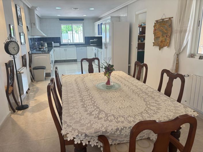 Image No.16-5 Bed Country House for sale