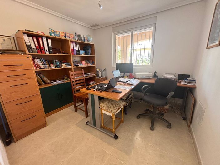 Image No.18-5 Bed Country House for sale