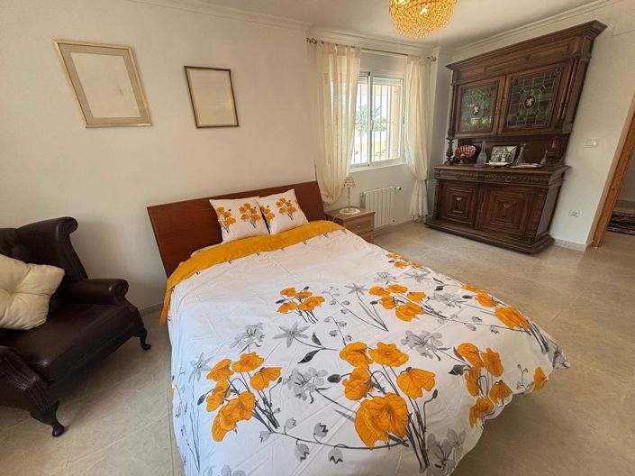 Image No.19-5 Bed Country House for sale