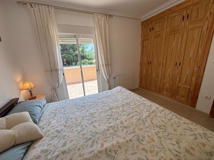 Image No.40-5 Bed Country House for sale