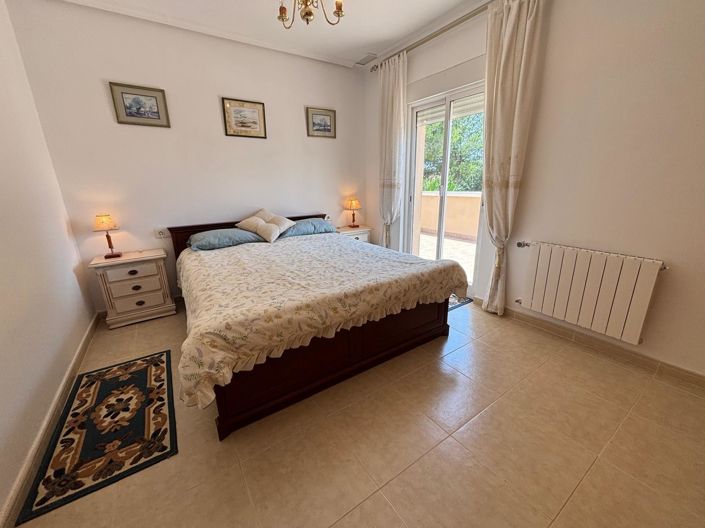 Image No.41-5 Bed Country House for sale