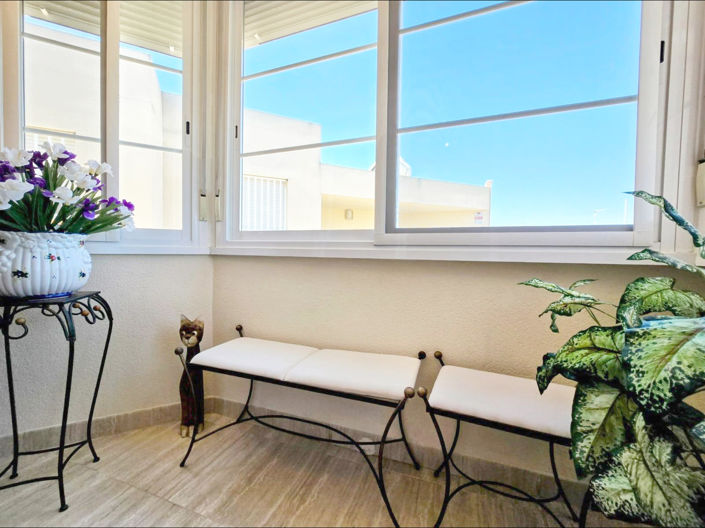 Image No.13-4 Bed Townhouse for sale