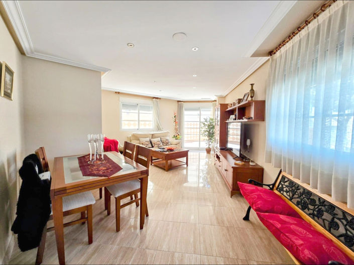 Image No.3-4 Bed Townhouse for sale