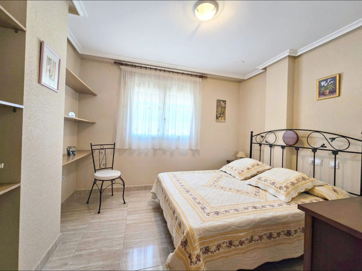 Image No.8-4 Bed Townhouse for sale