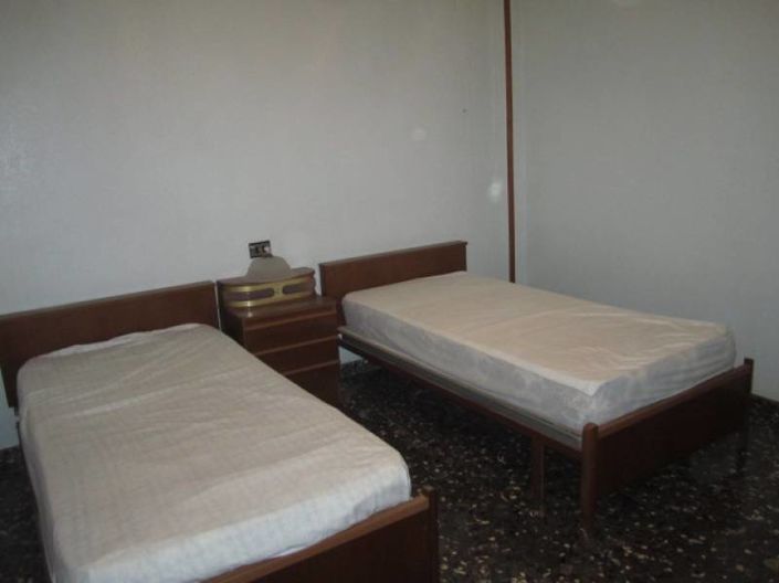 Image No.14-4 Bed Townhouse for sale