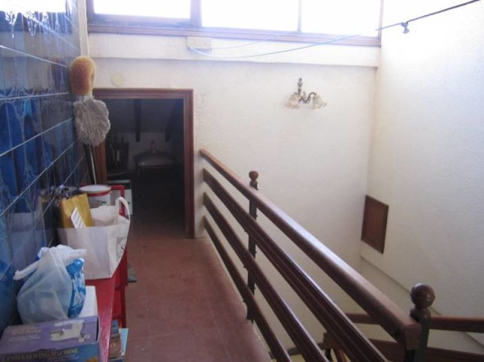 Image No.19-4 Bed Townhouse for sale