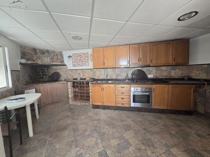 Image No.12-3 Bed Country House for sale