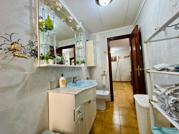 Image No.16-3 Bed Apartment for sale