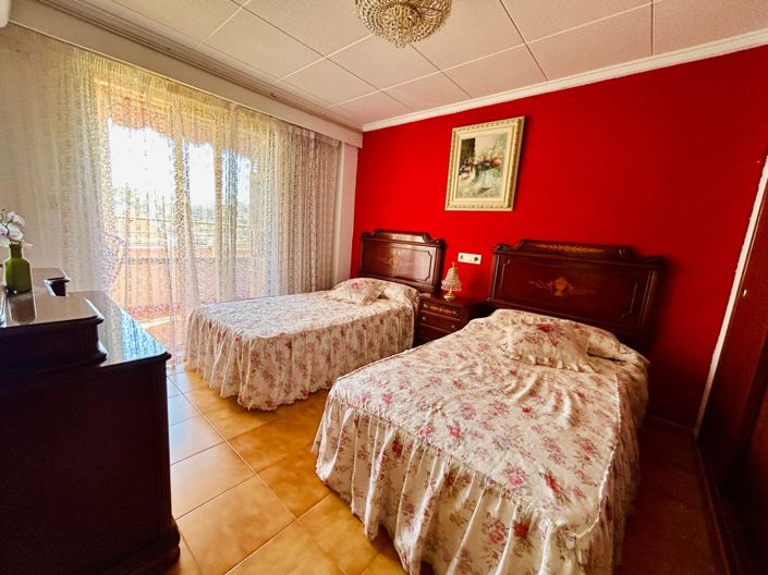 Image No.18-3 Bed Apartment for sale