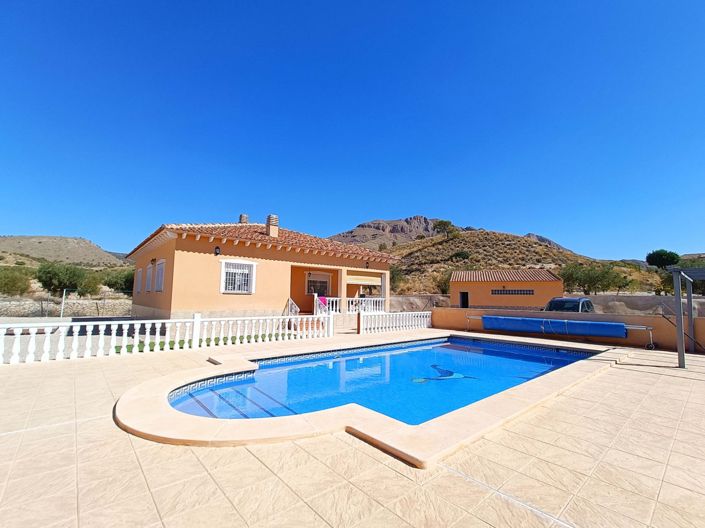 Image No.1-3 Bed Country House for sale