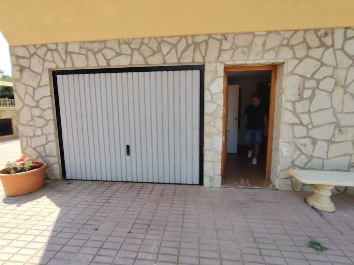 Image No.46-5 Bed Country House for sale