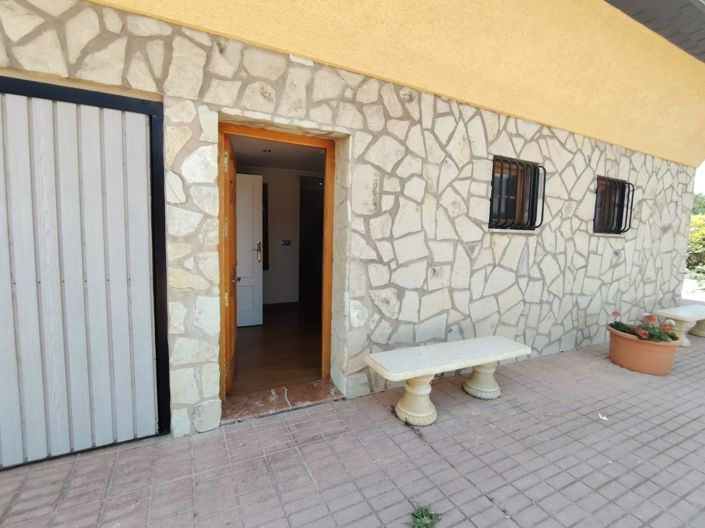 Image No.47-5 Bed Country House for sale