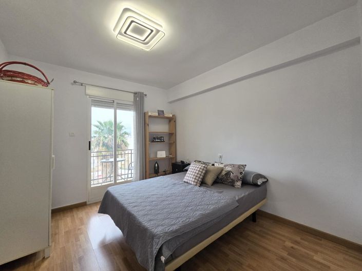 Image No.6-4 Bed Flat for sale