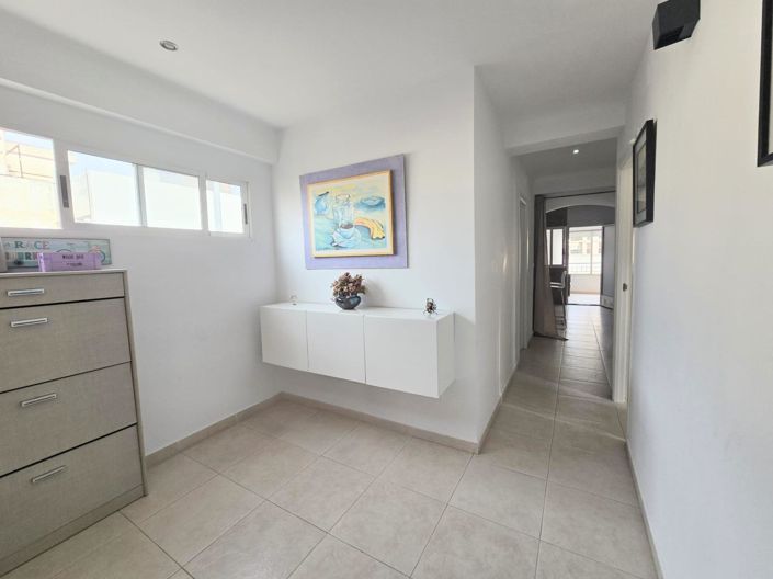 Image No.7-4 Bed Flat for sale