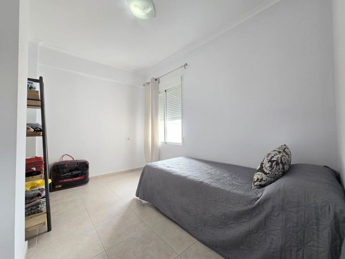 Image No.9-4 Bed Flat for sale