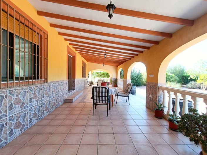 Image No.2-4 Bed Country House for sale