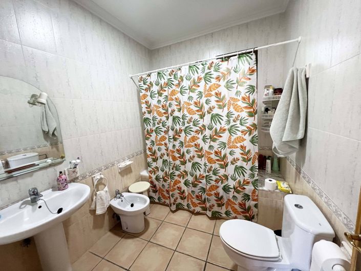 Image No.21-4 Bed Country House for sale