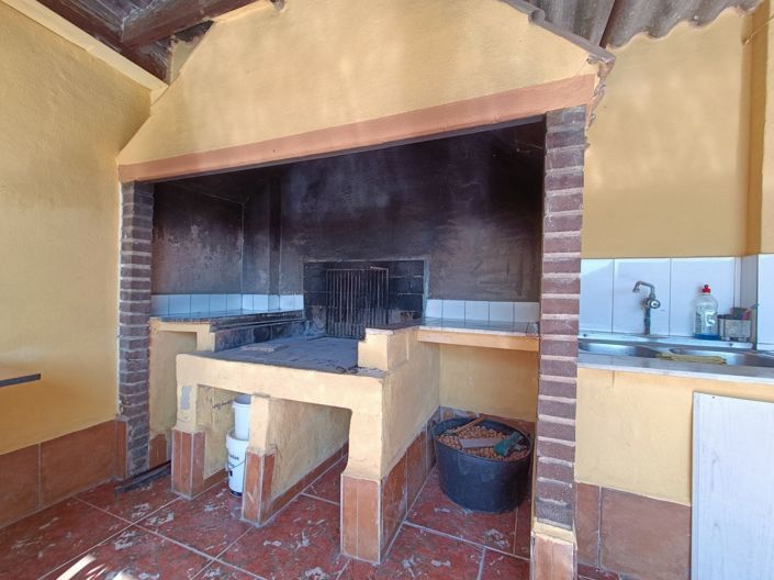 Image No.23-4 Bed Country House for sale